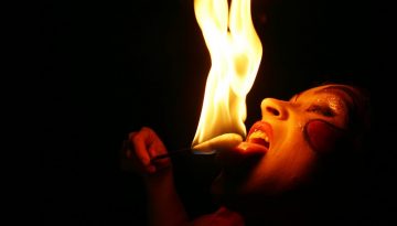 feuerkuenstler muenchen fur hochzeit event feuerflammen