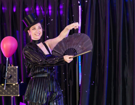 Magic Zauberkünstlerin Close Up bei Leinup bild7 Magic Zauberkünstlerin Close Up bei Leinup bild7