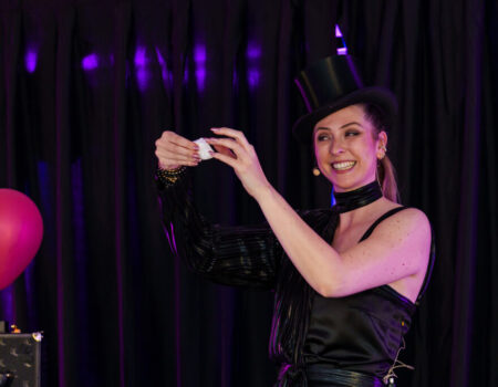 Magic Zauberkünstlerin Close Up bei Leinup bild8 Magic Zauberkünstlerin Close Up bei Leinup bild8