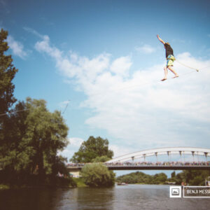 Slackliner Leinup Agentur Event-WalkTheDonau-Straubing-7