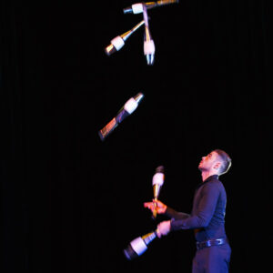 Jonglage Show für Events Leinup Künstleragentur Jonglage Show für Events Leinup Künstleragentur