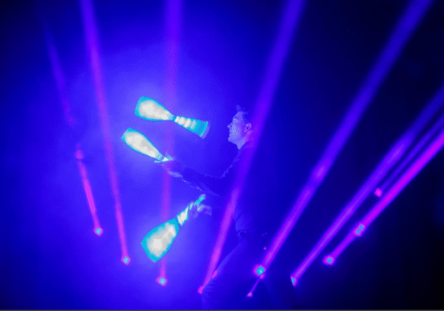 Laser Show AJongleur und Entertainer bei Leinup Künstleragentur München 08