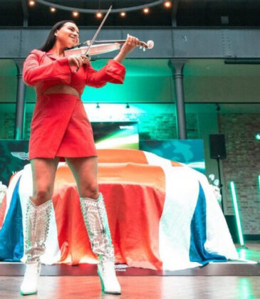 geigerin-violinistin-leinup-agentur-munich geigerin-violinistin-leinup-agentur-munich