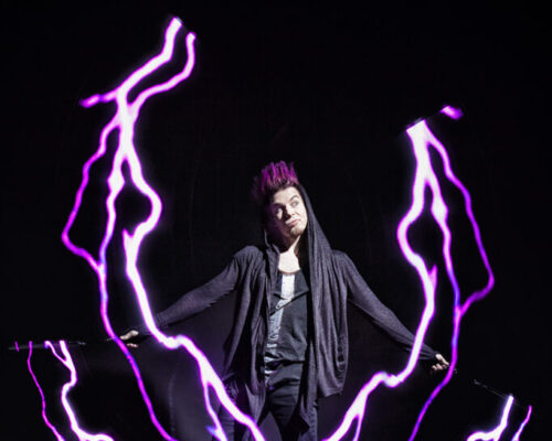 LED-Jongleur-Showact-Leinup-Agentur-Artisten LED-Jongleur-Showact-Leinup-Agentur-Artisten