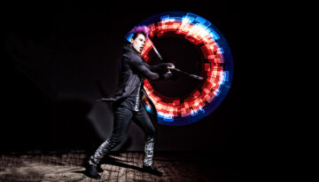 LED-Jongleur-Showact-Leinup-Agentur-Artisten-München-web