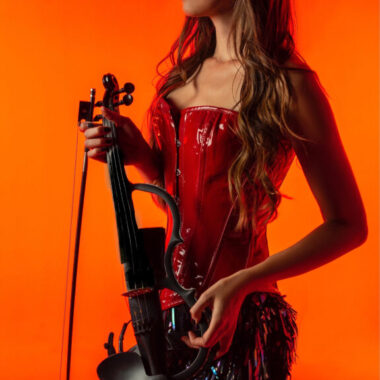 Violinistin-Shows-Galas-Leinup-Künstleragentur Violinistin-Shows-Galas-Leinup-Künstleragentur